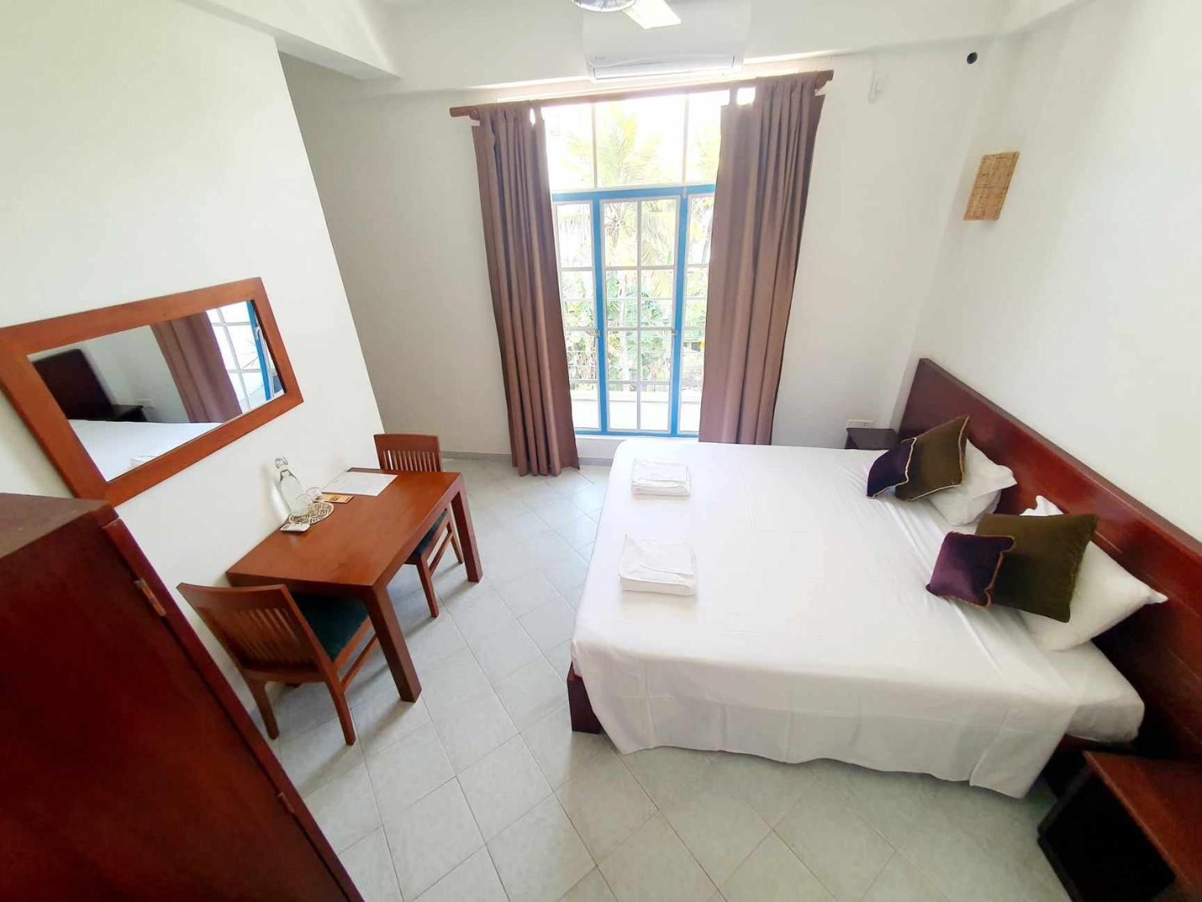 Mountbaylk Hotel Dehiwala-Mount Lavinia Exterior foto