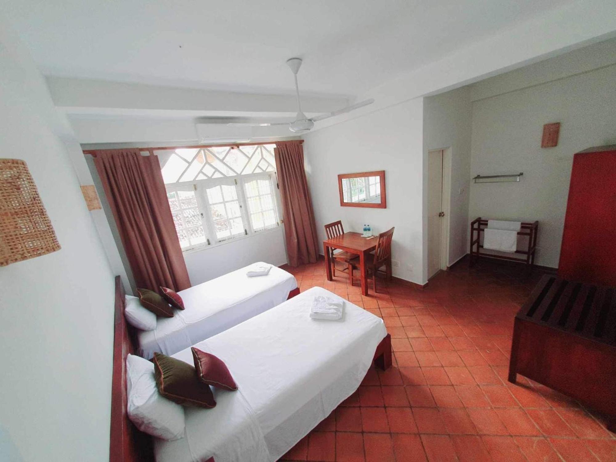 Mountbaylk Hotel Dehiwala-Mount Lavinia Exterior foto