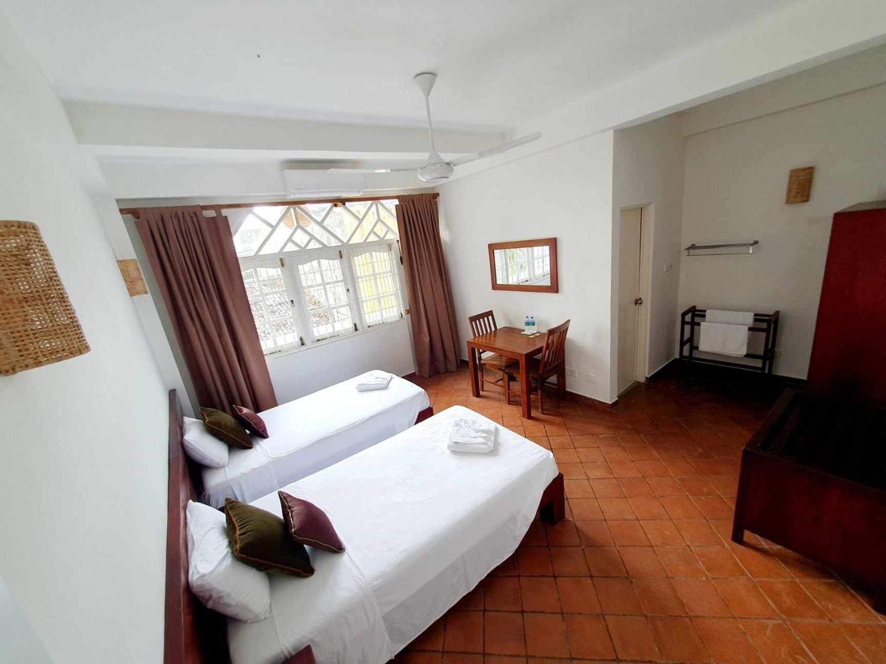 Mountbaylk Hotel Dehiwala-Mount Lavinia Exterior foto