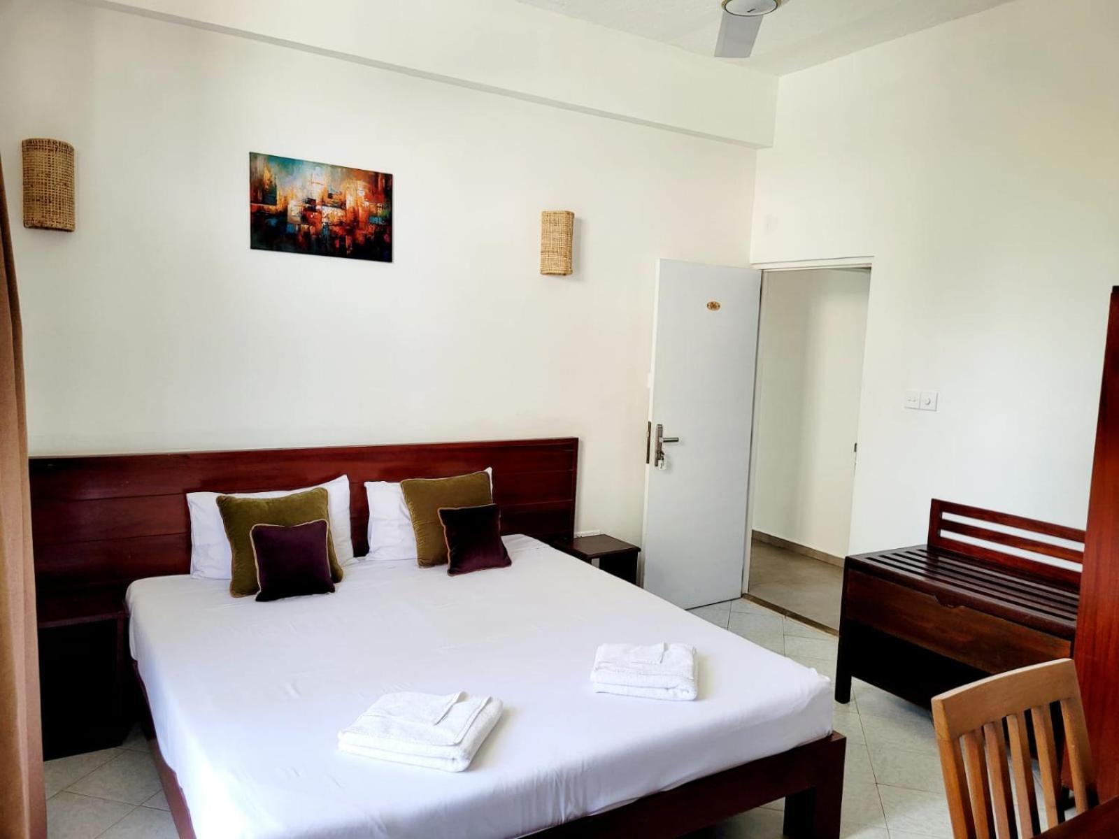 Mountbaylk Hotel Dehiwala-Mount Lavinia Exterior foto